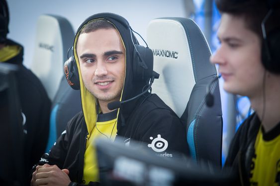 [Coluna #02] O que Kuroky, Puppey e DDC tem em comum