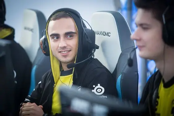 [Coluna #02] O que Kuroky, Puppey e DDC tem em comum
