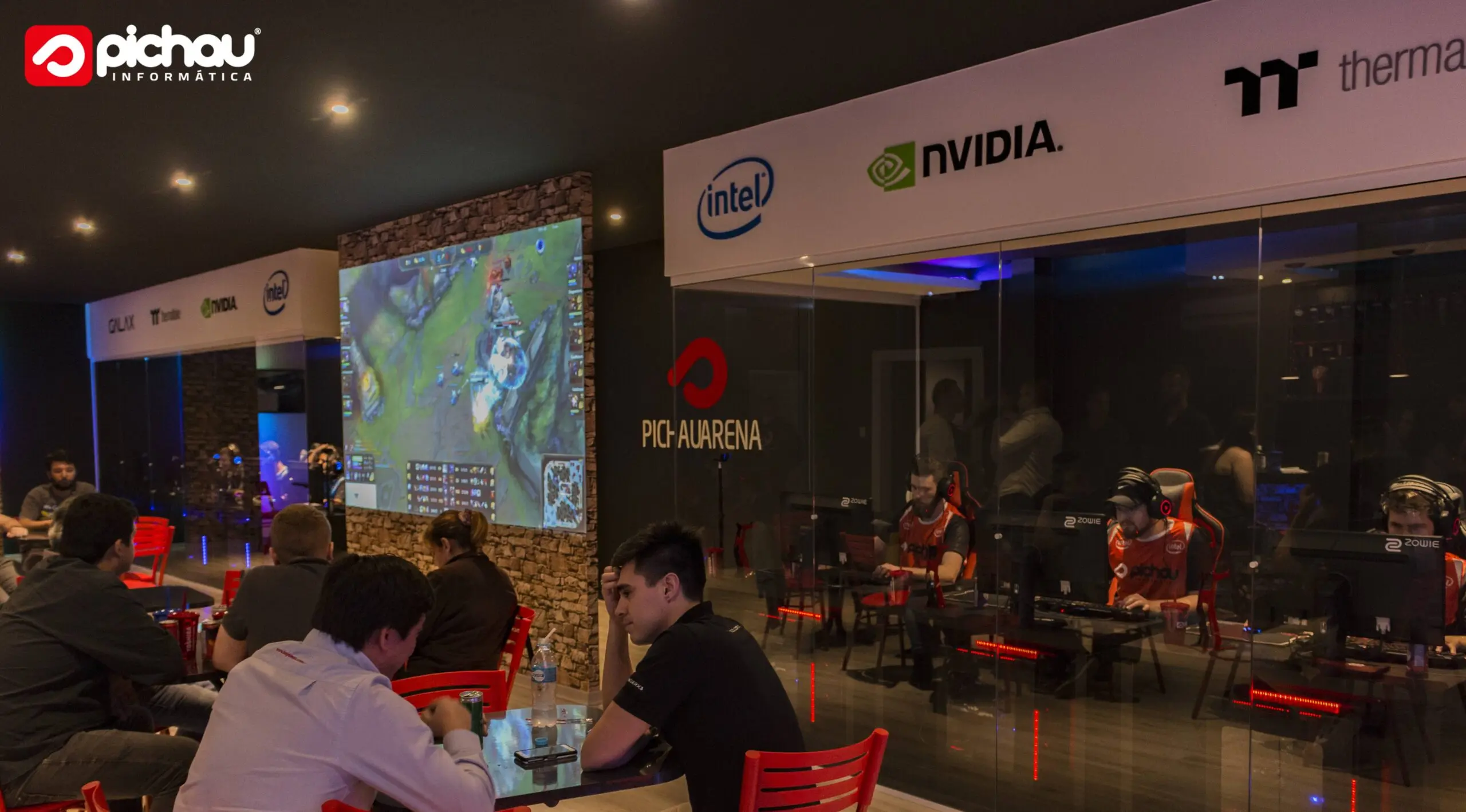 Pichau Informática estreia seu centro de treinamento de E-Sports em Joinville-SC