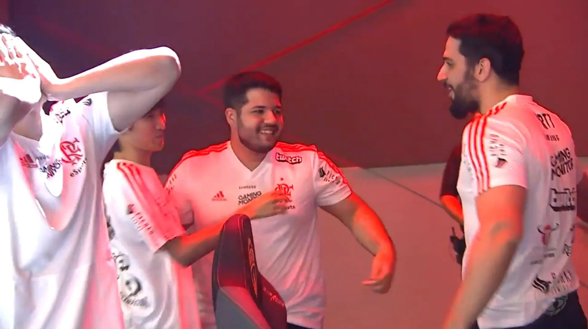 Flamengo eSports vence Team One pela serie de promoção e garante vaga no CBLOL