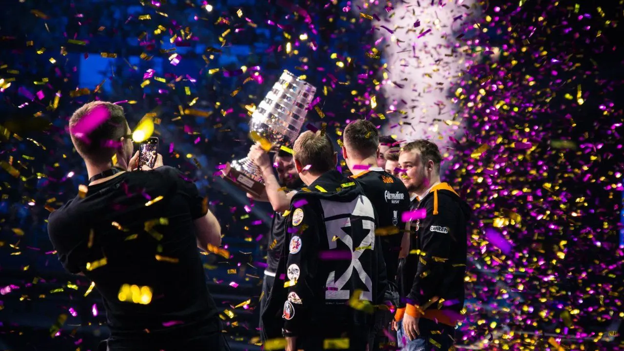 [Dota 2] Invicta, Virtus.Pro vence ESL One Birmingham. Mercedes Benz fica com No[o]ne