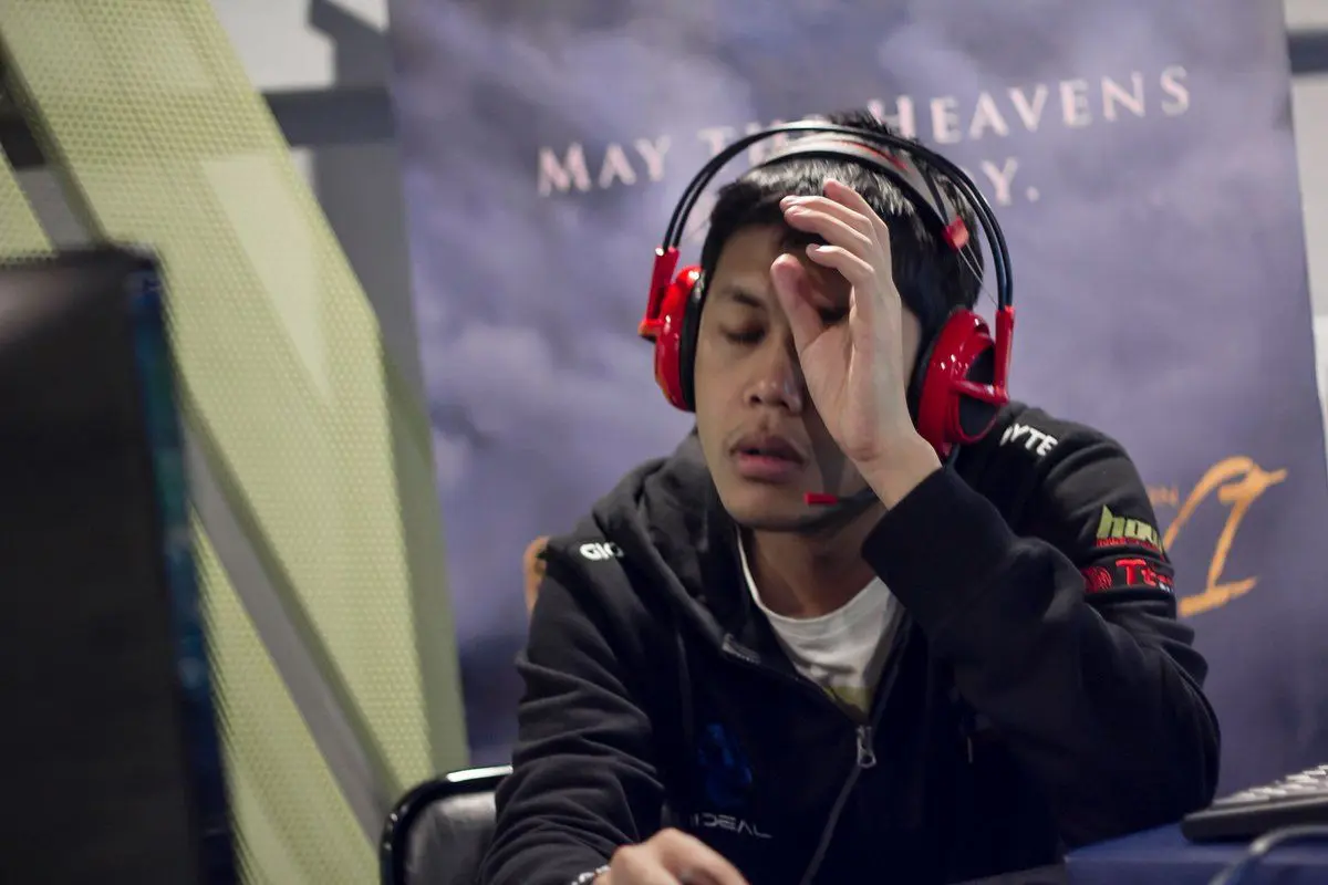 Narrador quebra acordo de não divulgação de Artifact