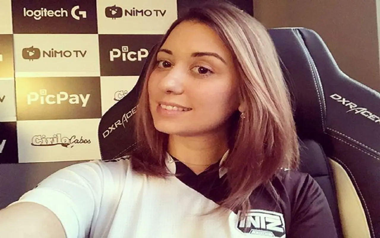 CS:GO: Entrevista com Santininha, capitã da nova equipe feminina da INTZ