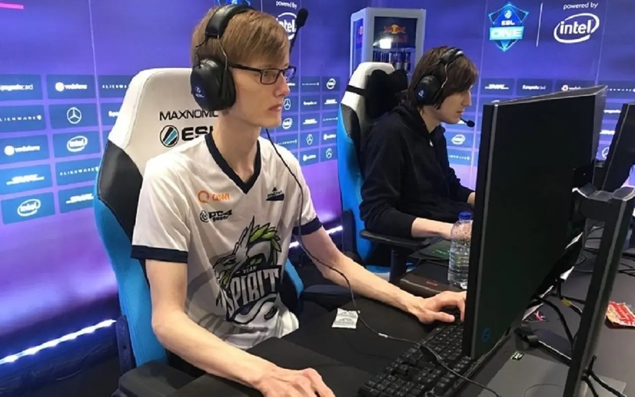 Dota 2: Infamous anuncia contratação de Biver e Skiter