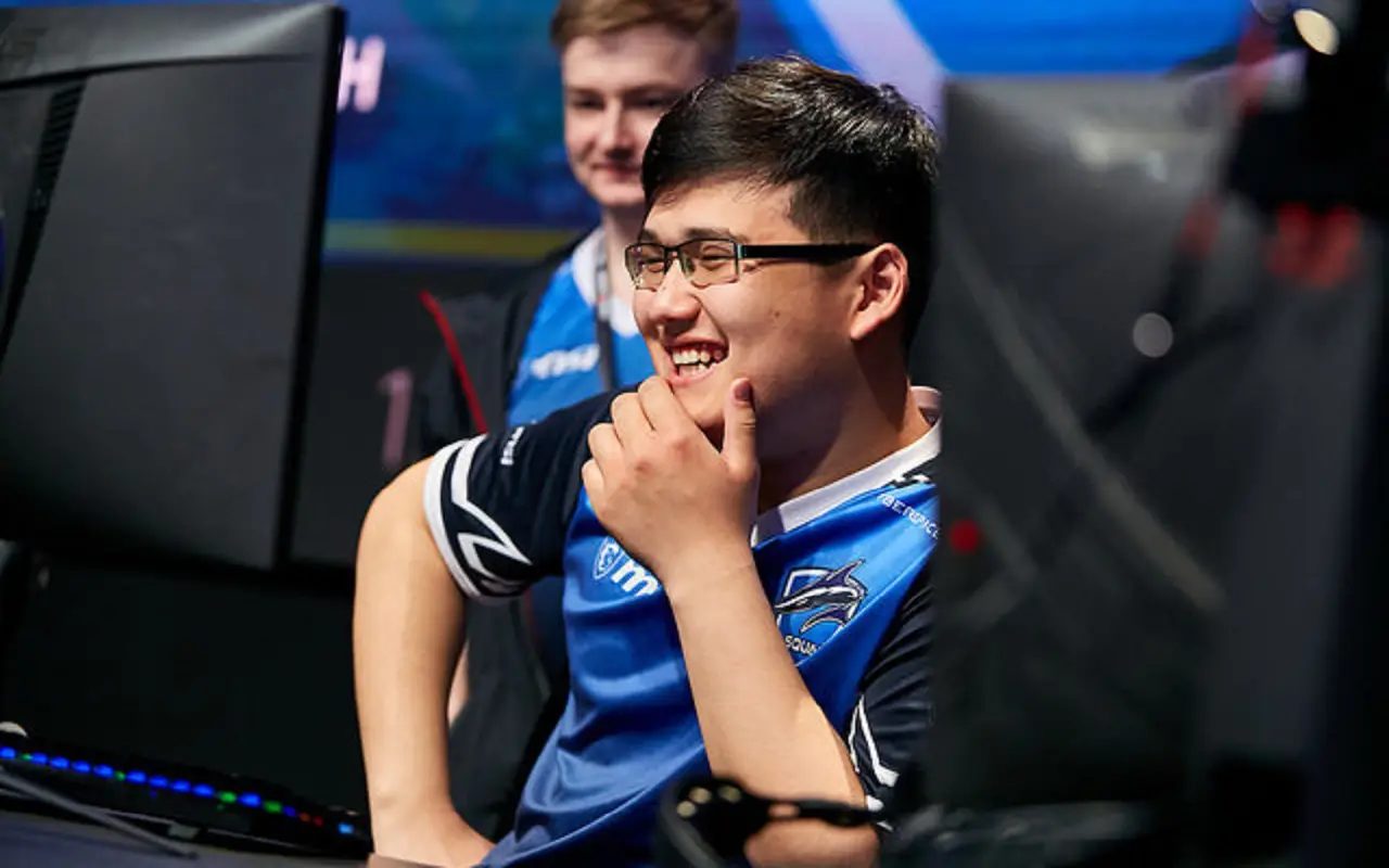 Dota 2: NaVi anuncia mudanças em sua equipe