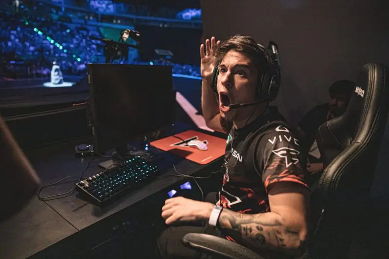 FaZe Clan vence Ninja In Pyjamas e vão para a final do Brasileirão de R6