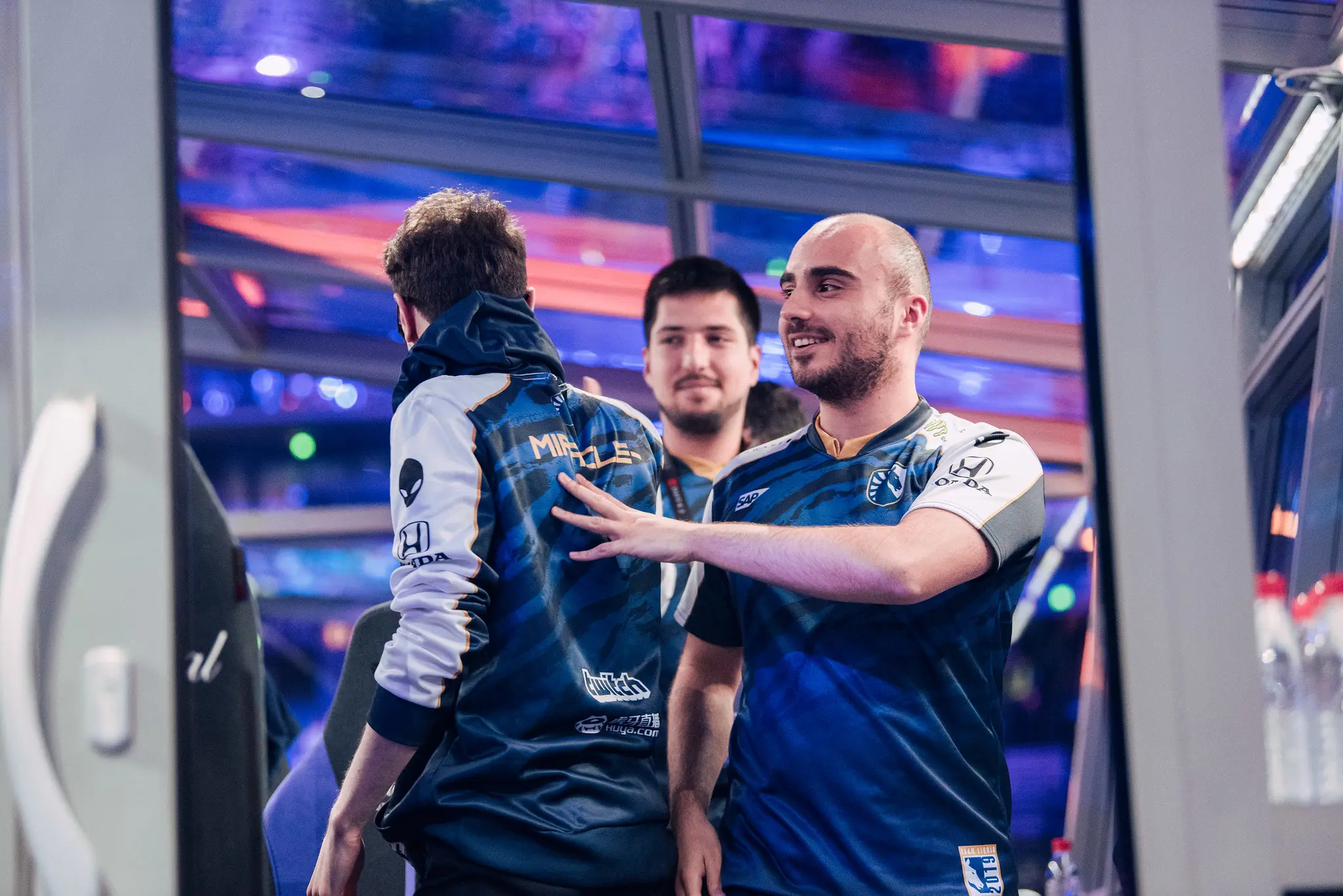 Liquid respira, EG vence Secret, VP é eliminada. Confira como foi o segundo dia dos playoffs do TI9