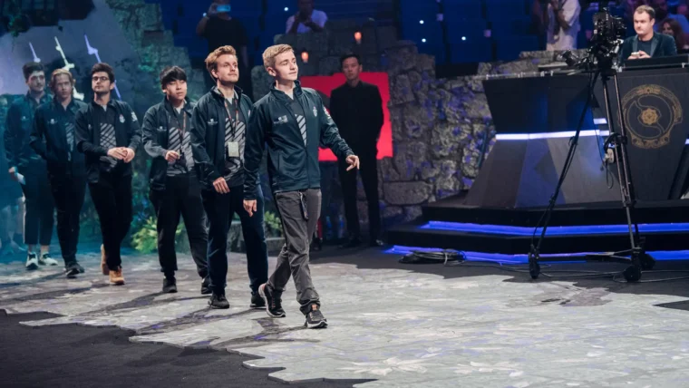 OG vence The International 9 e é a primeira bicampeã da historia do mundial