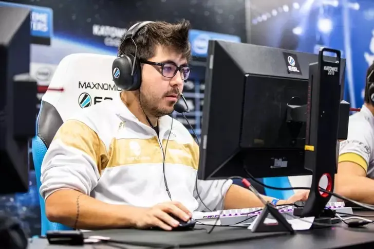 Team oNe e Sharks são convidadas para a ECS Pinnacle Cup