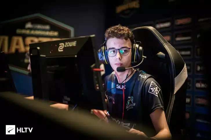 Sharks acerta a contratação do argentino meyern