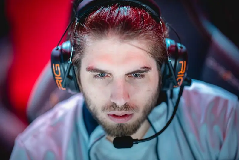Rakin não poderá disputar a final do Twitch Rivals, por conta de negociações