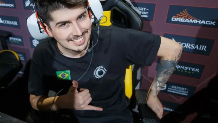 Tavo é o novo offlaner da FURIA no Dota 2
