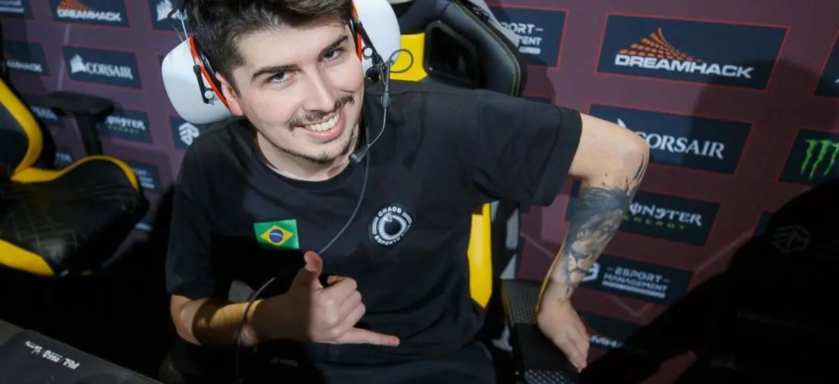 Tavo é o novo offlaner da FURIA no Dota 2