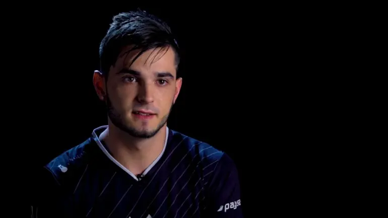Team Vitality oficializa a contratação de shox