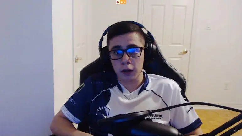 TF Blade tem sua conta banida da Twitch pela segunda vez no ano
