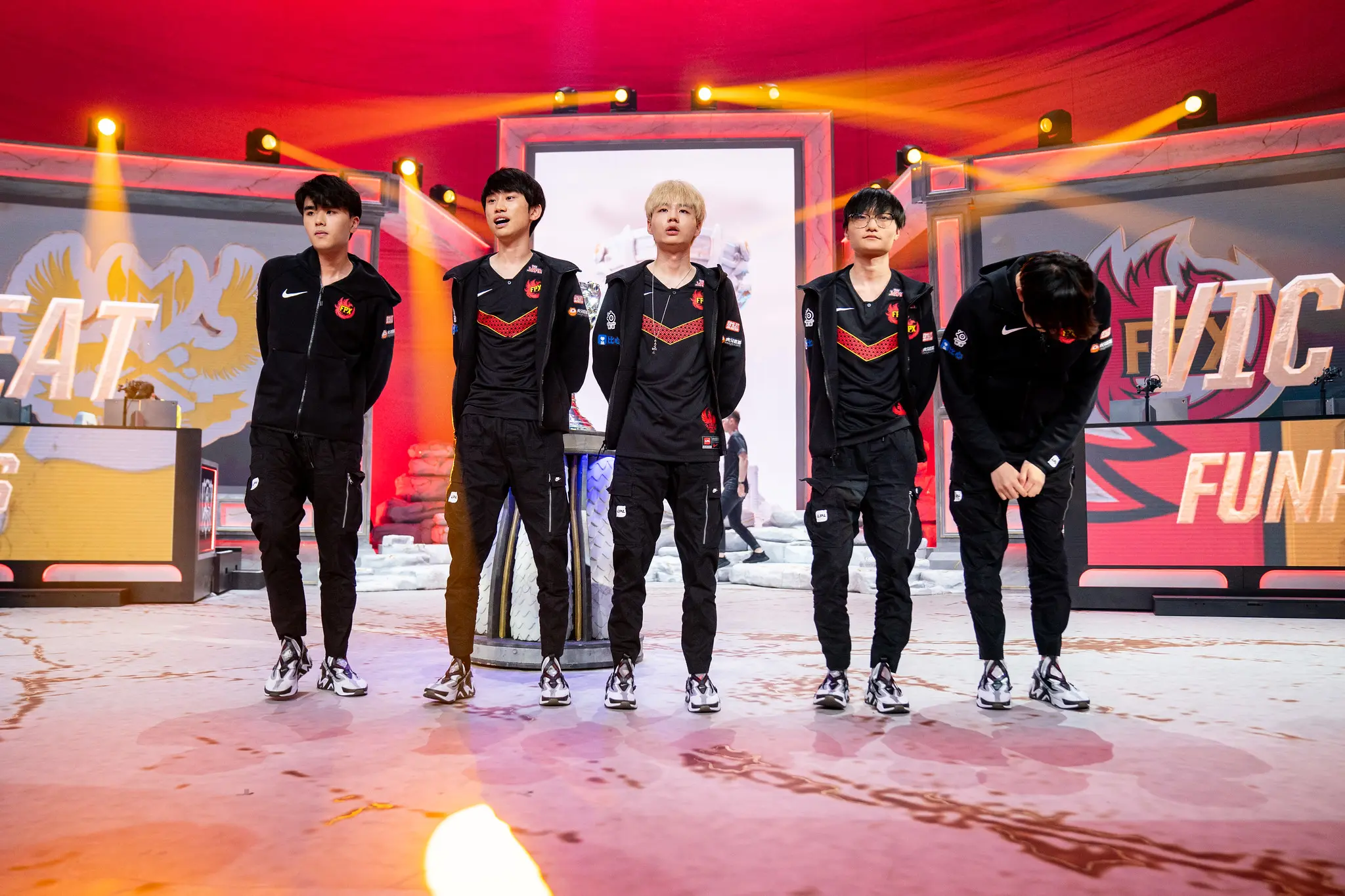 FunPlux Phoenix e Splyce avançam para os playoffs do Mundial