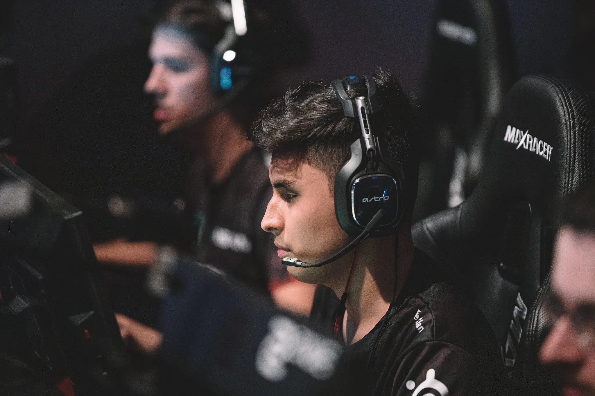 Ion tem visto negado e pode desfalcar FaZe na Pro League