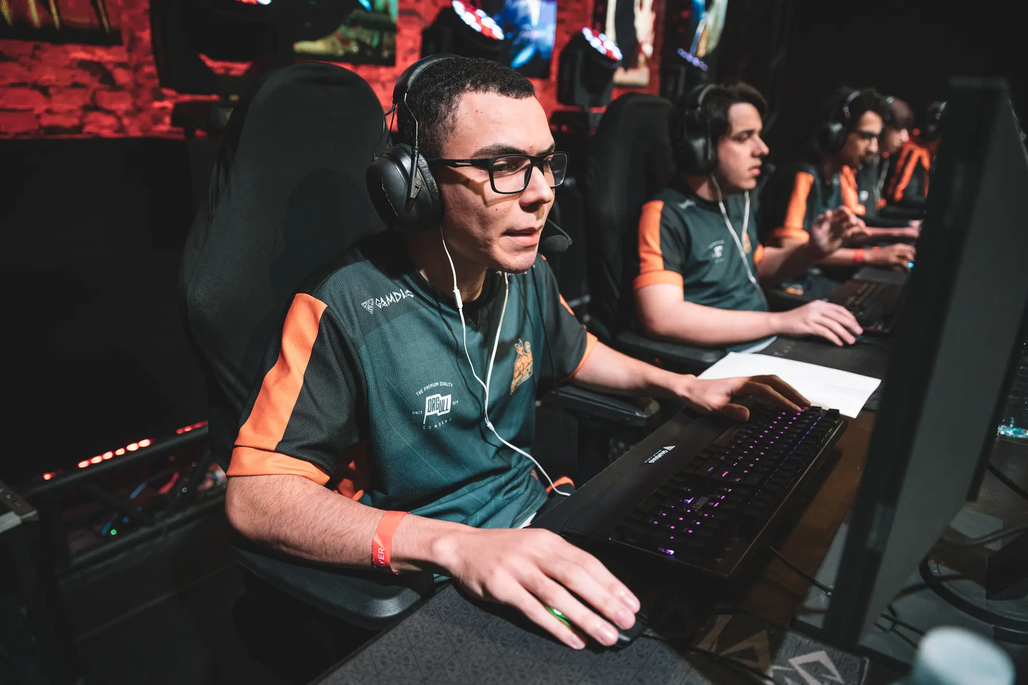 Uppercut domina Team oNe e OPK perde por W.O