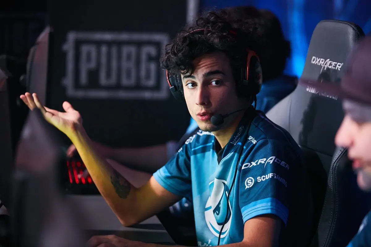NinexT vai substituir ion na Pro League pela FaZe Clan