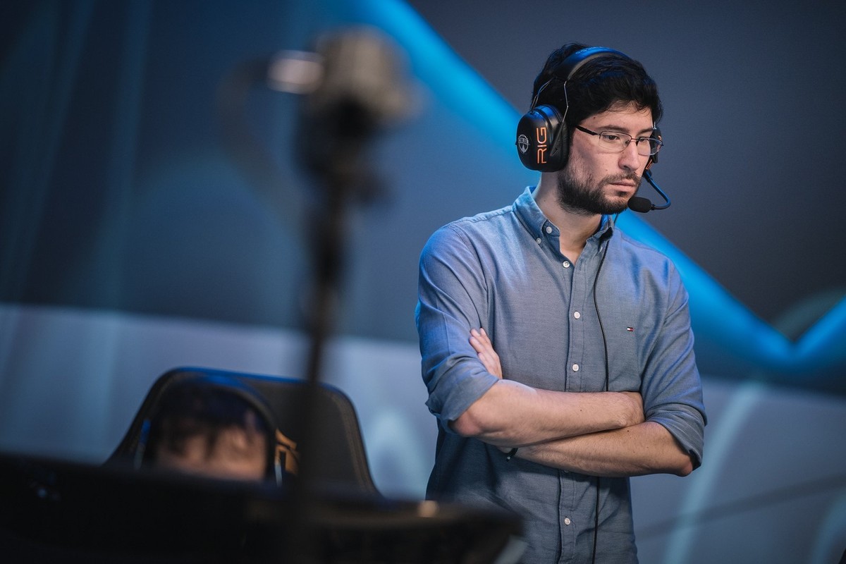 Uppercut anuncia a chegada do técnico Piroxz