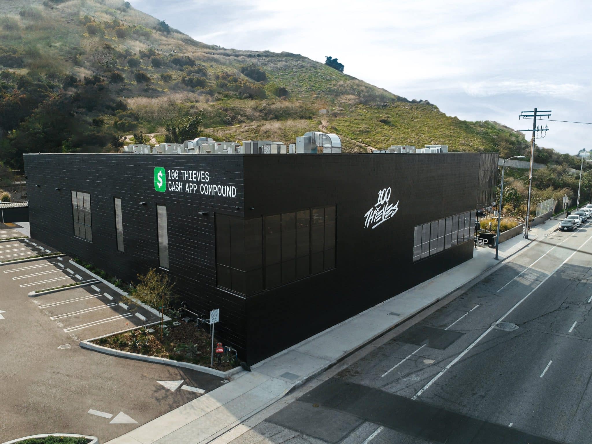 100 Thieves revela seu novo centro de treinamento com mais de 14 mil metros quadrados