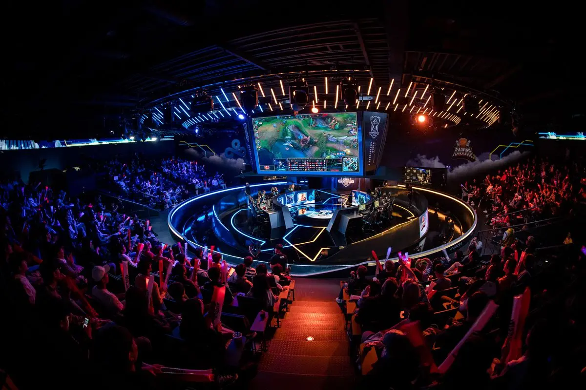 Por conta do surto do coronavírus, LCK terá partidas sem a presença do publico