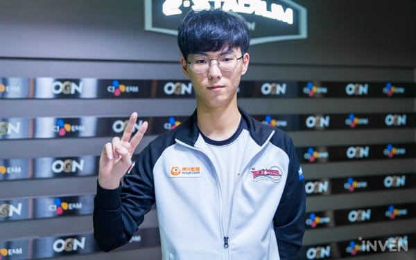 Griffin anuncia Ucal como novo reforço