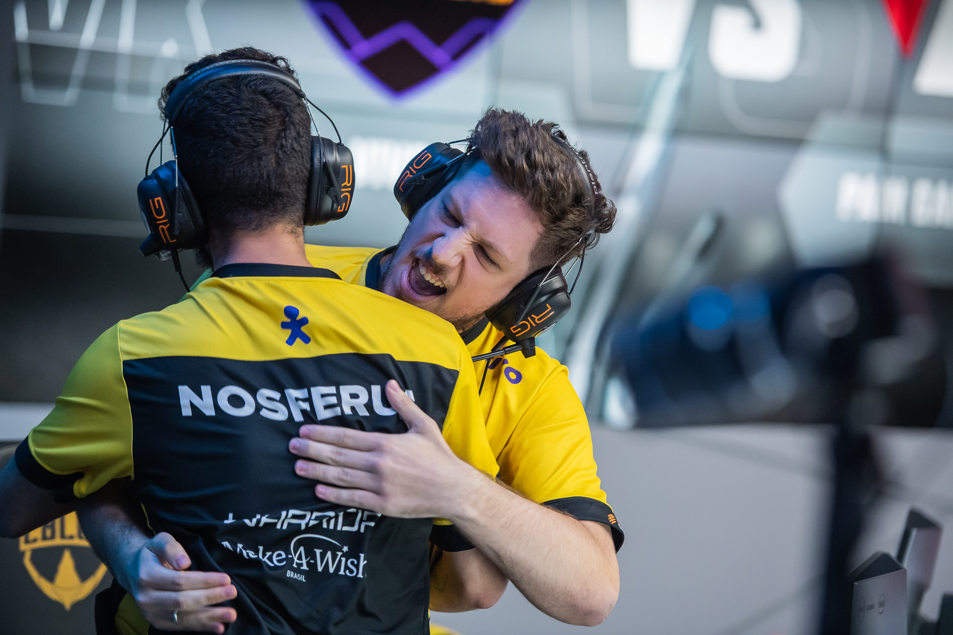 CBLoL: Vivo Keyd e INTZ conseguem sua primeira vitoria; Flamengo vence o confronto contra PRG