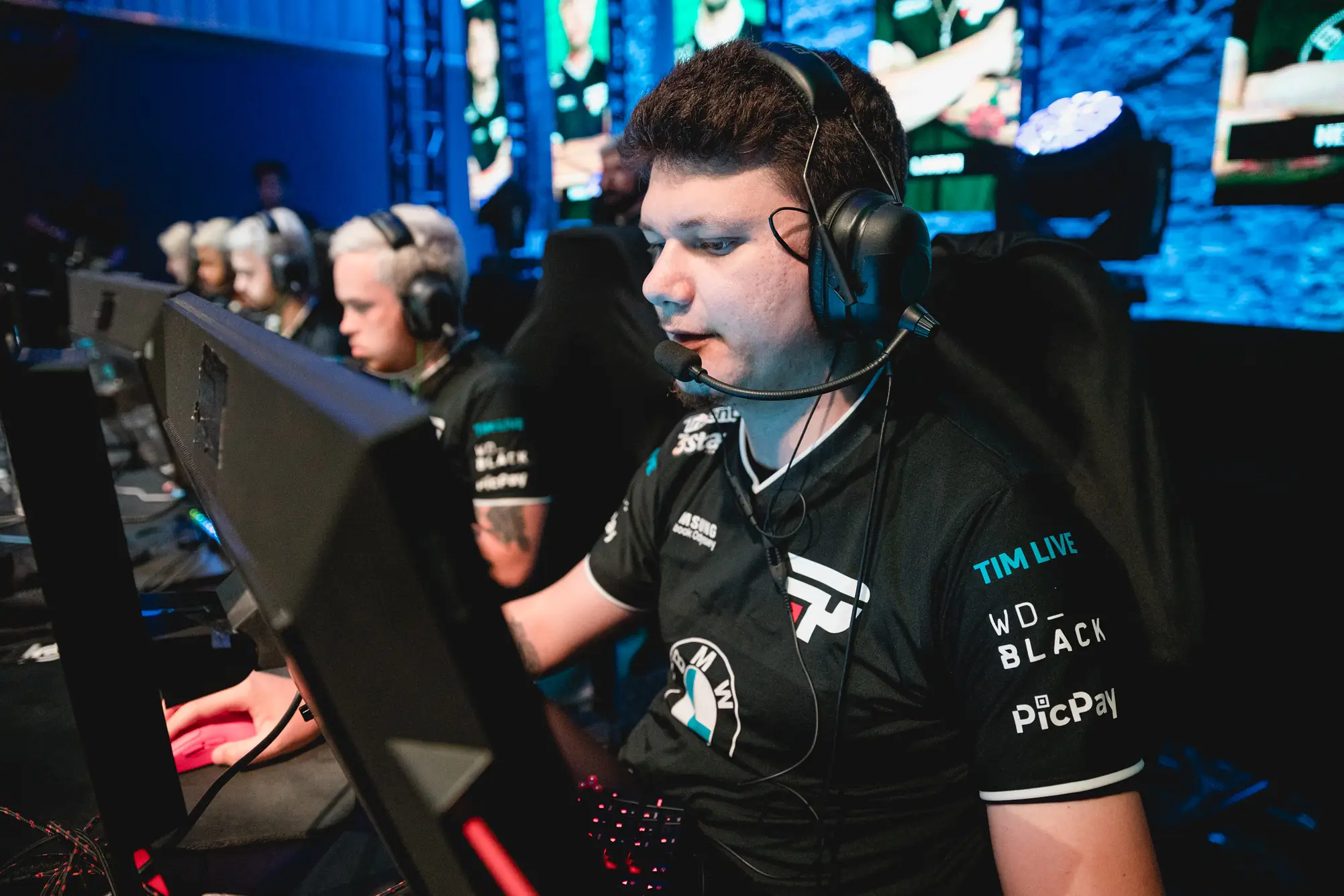 CS:GO Com paiN e DETONA, FLASHPOINT anuncia as equipes convidas para o qualificatório fechado
