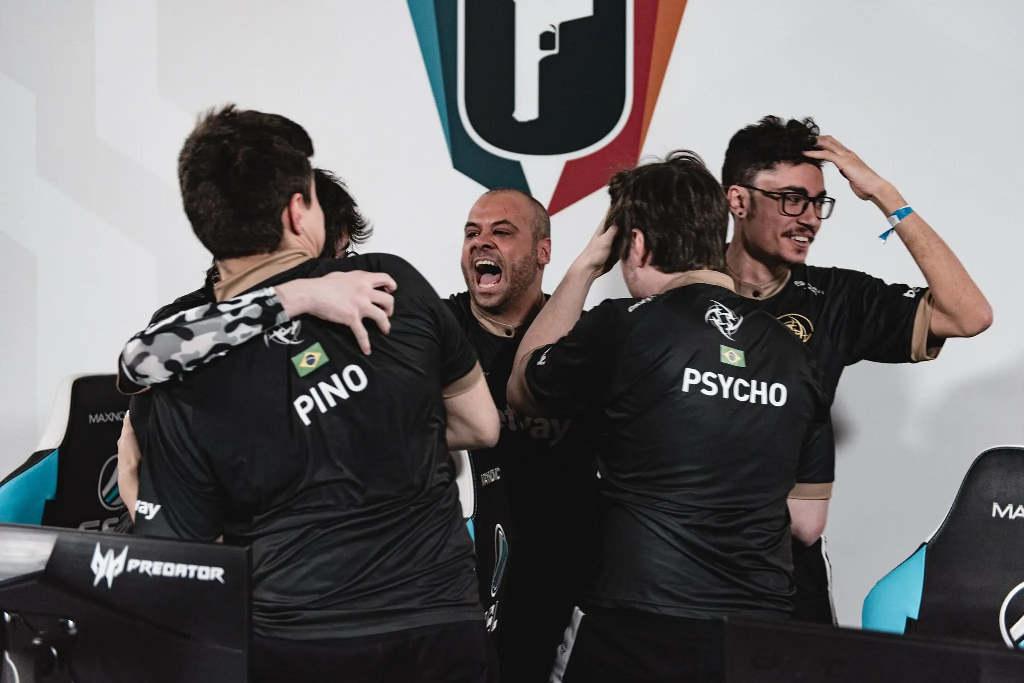 R6: Ninjas In Pyjamas vence G2 e avança no Six Invitational 2020