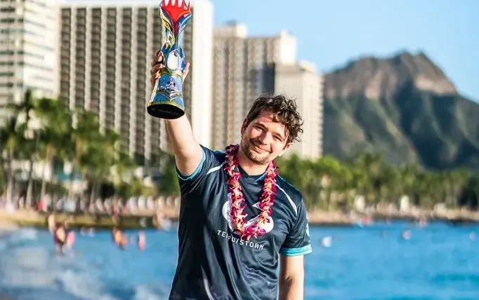 Magic: PV é o campeão mundial de Magic: The Gathering