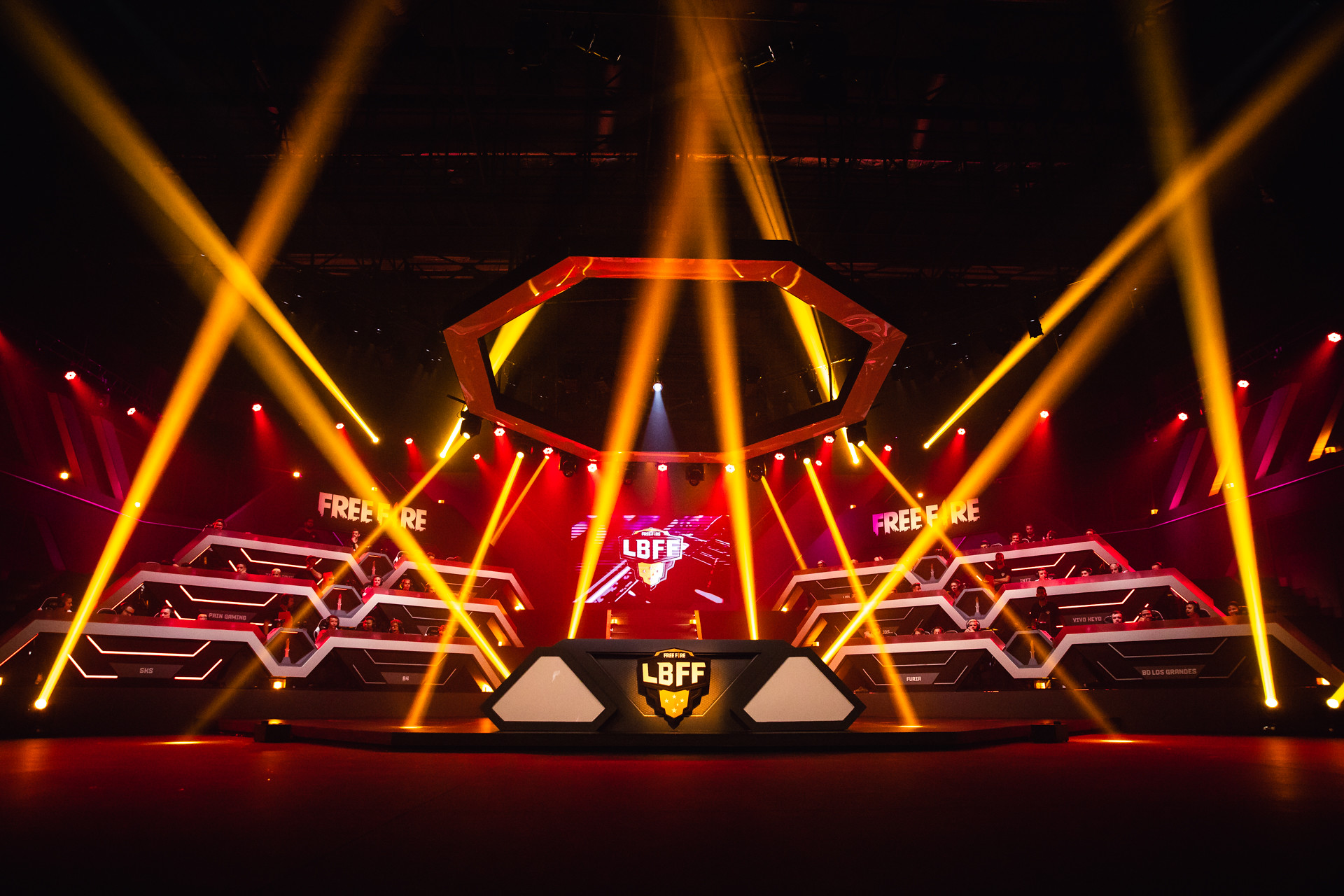 LOUD e paiN se destacam no segundo dia de campeonato