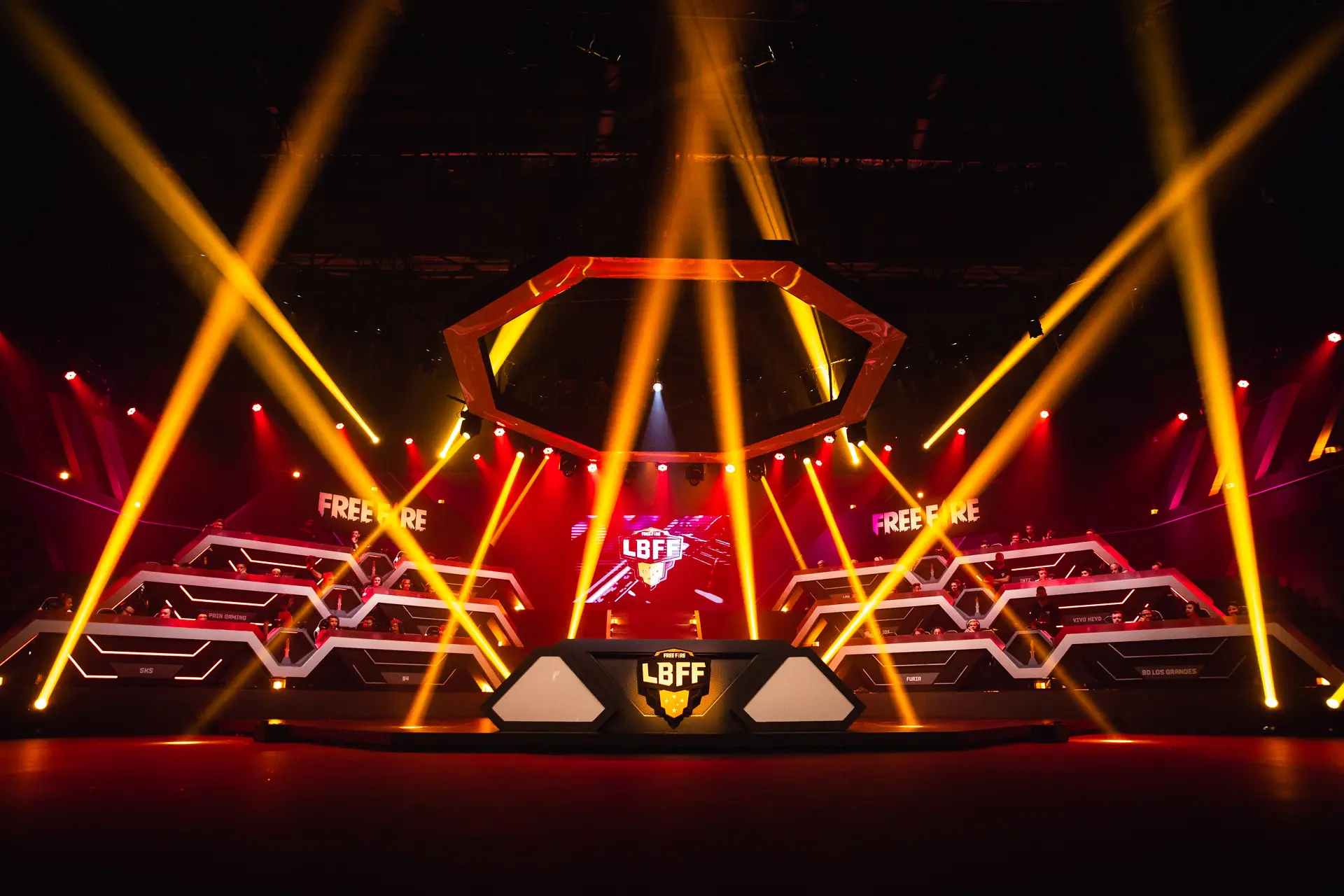 LOUD e paiN se destacam no segundo dia de campeonato