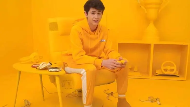 Campeão mundial de Fortnite, Bugha participa de comercial do Super Bowl LIV