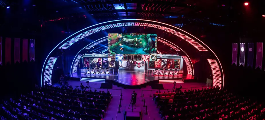 LoL: Após um mês de pausa, LPL ganha data de retorno