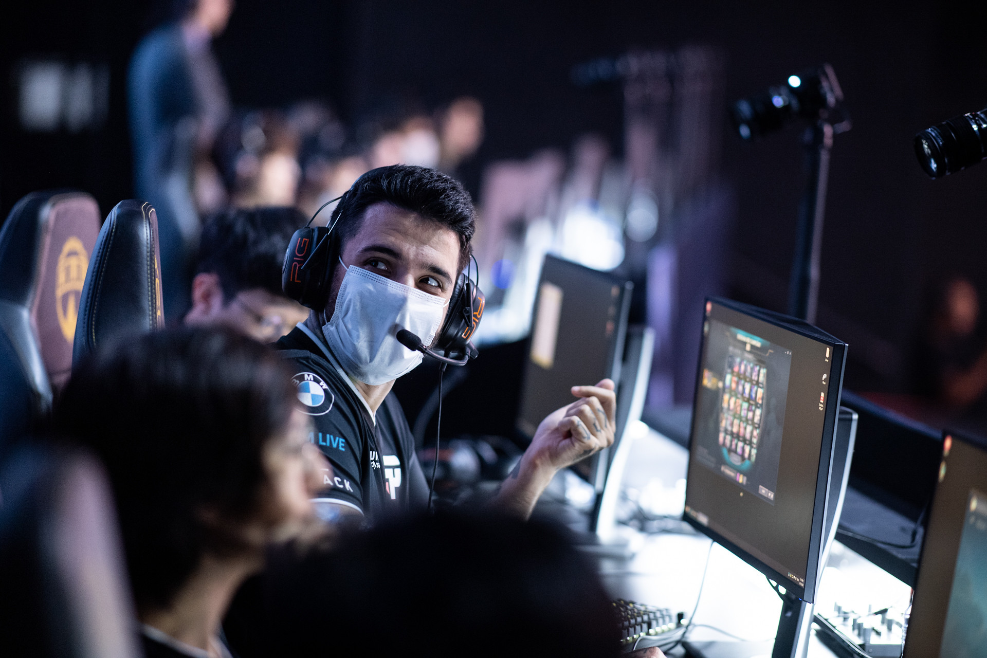 LoL: CBLoL e Circuito Desafiante são suspensos por 15 dias