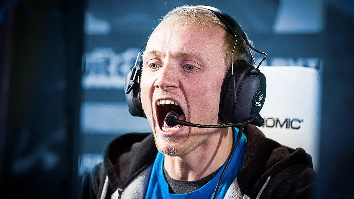 Dota 2: Cloud 9 anuncia saída do competitivo do game 1 Cloud 9