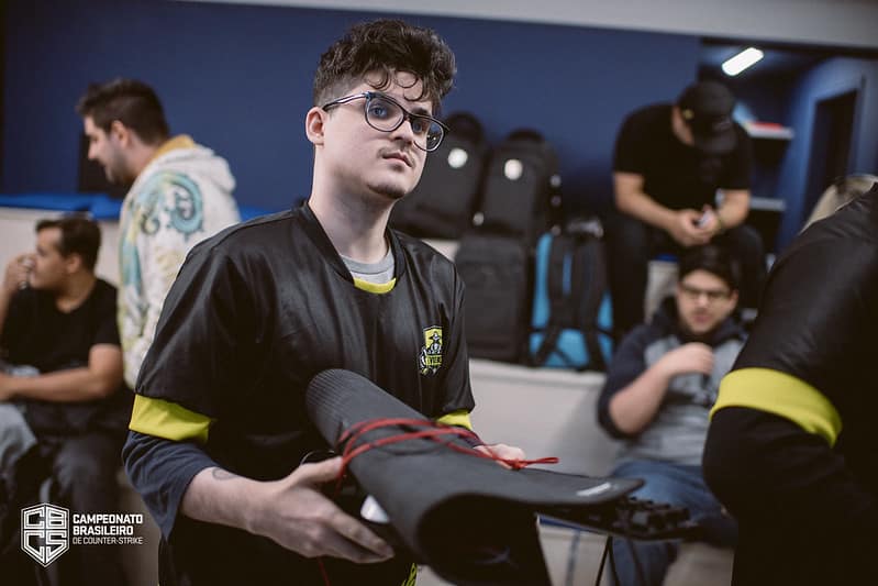 CBCS: Sharks e Evidence lideram seus grupos na segunda rodada 1 CBCS: Sharks e Evidence lideram seus grupos na segunda rodada