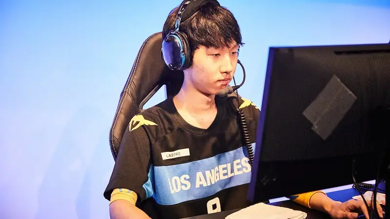 Overwatch: Jogadores são multados em US$ 1 mil por uso indevido de palavras no chat 1 Overwatch: Jogadores são multados em US$ 1 mil por uso indevido de palavras no chat