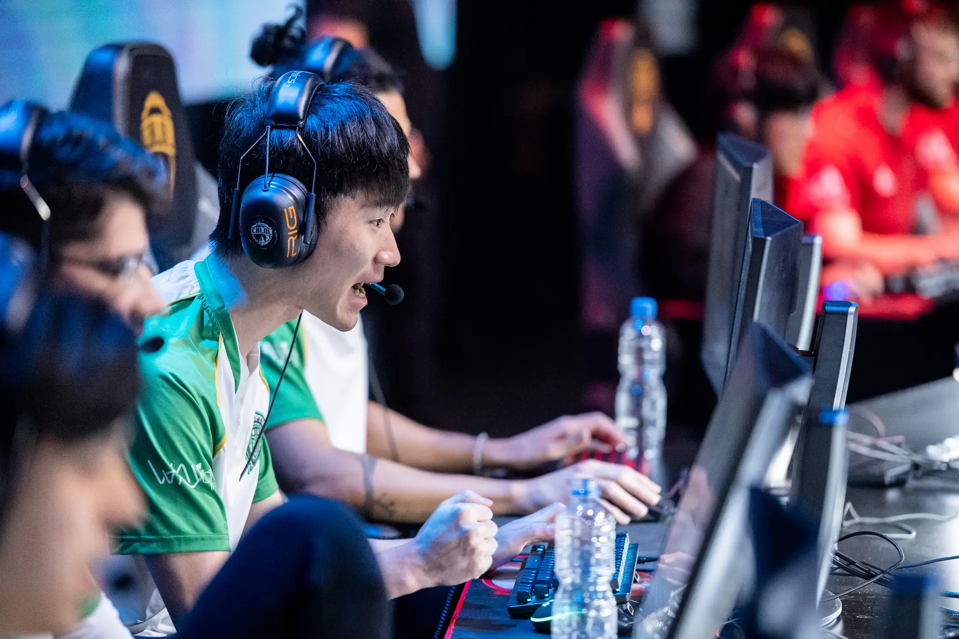LoL: Redemption acerta os salários atrasados de Patrick e BalKhan