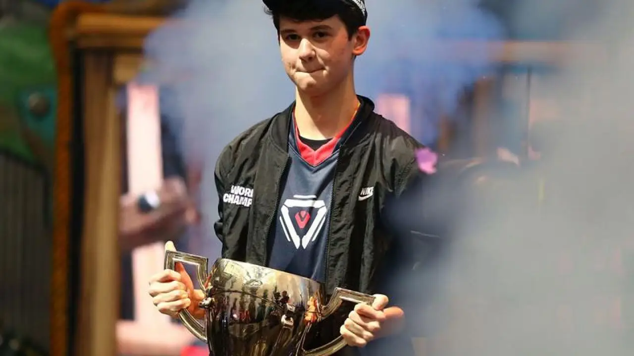 Fortnite: Bugha, campeão mundial de Fortnite disse que não sabia que o Brasil era um país
