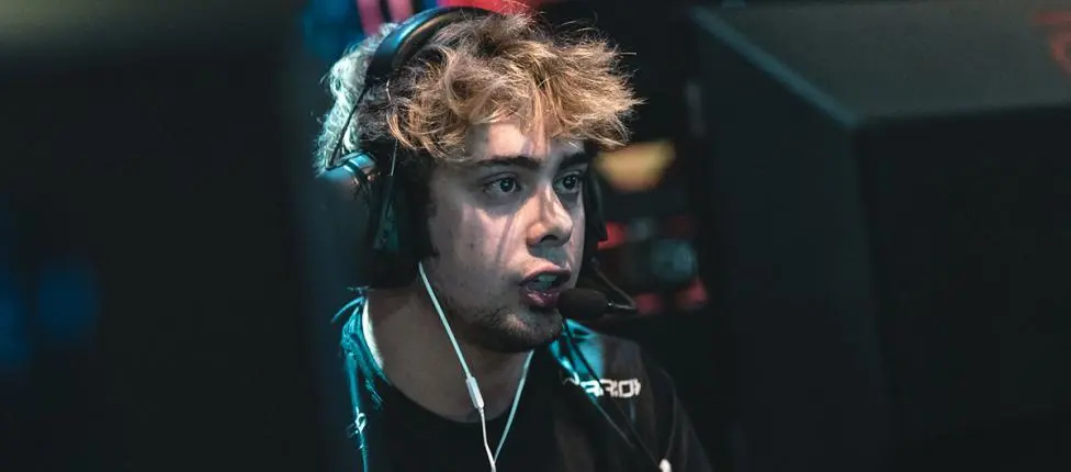 YoDa é suspenso pela Twitch pela segunda vez e desabafa: “Me sentindo um saco de bosta”