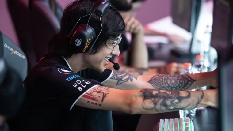CBLoL: paiN conquista a terceira vitoria em cima do Flamengo; Santos volta a pontuar no campeonato