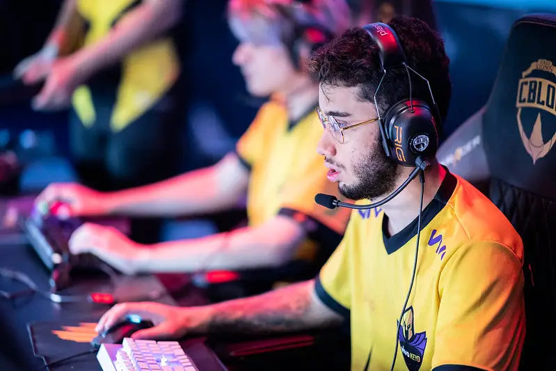 CBLoL: Vivo Keyd surpreende paiN; INTZ empata com Santos no confronto direto