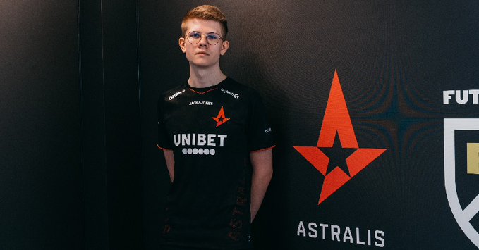CS:GO: Astralis oficializa a contratação de Bubzkji