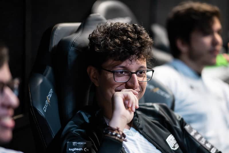 CBLoL: Em série dura, INTZ supera KBM e encara a paiN na grande final