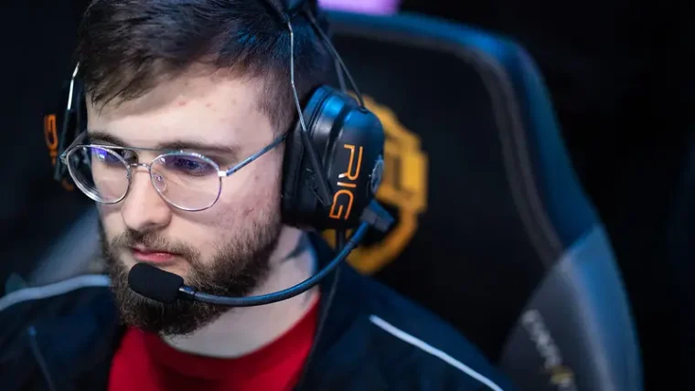 CBLoL: Flamengo vence Prodigy e se mantém vivo pelos playoffs