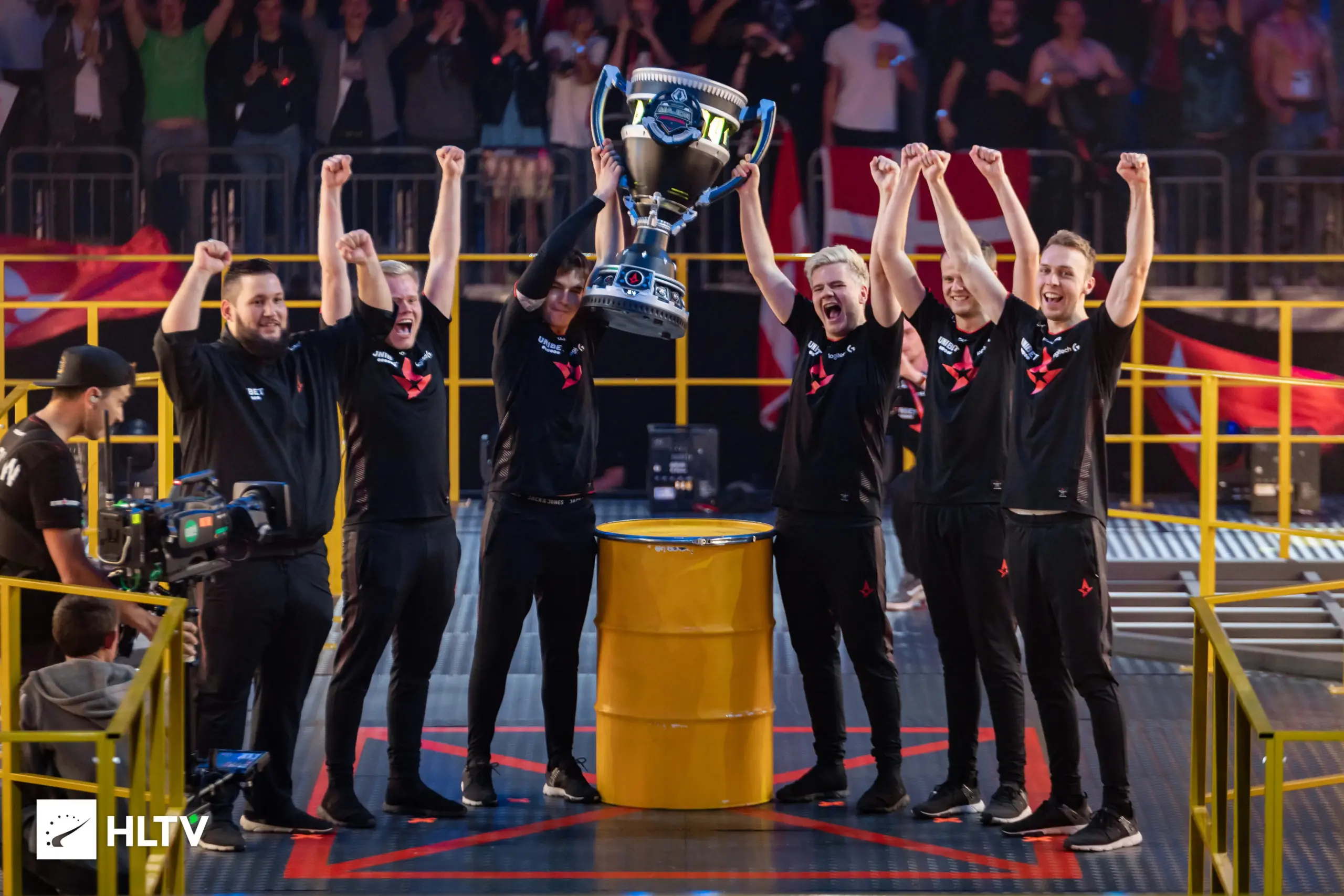 Equipes de LoL e FIFA da Astralis Group terão o mesmo nome