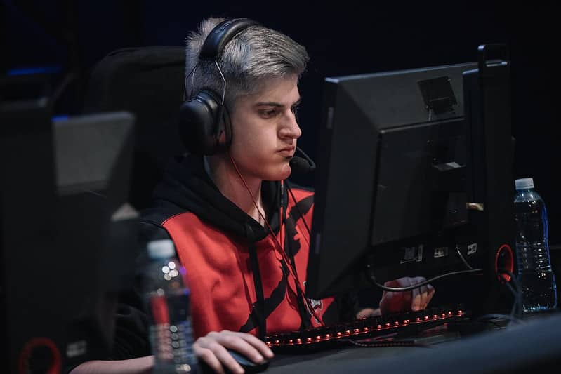 Tribo To Major: RED, Sharks e BOOM fecham segunda rodada na liderança