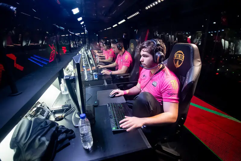 Worlds: INTZ estreia com derrota para MAD Lions e perde para Legacy 1 Worlds: INTZ estreia com derrota para MAD Lions e perde para Legacy